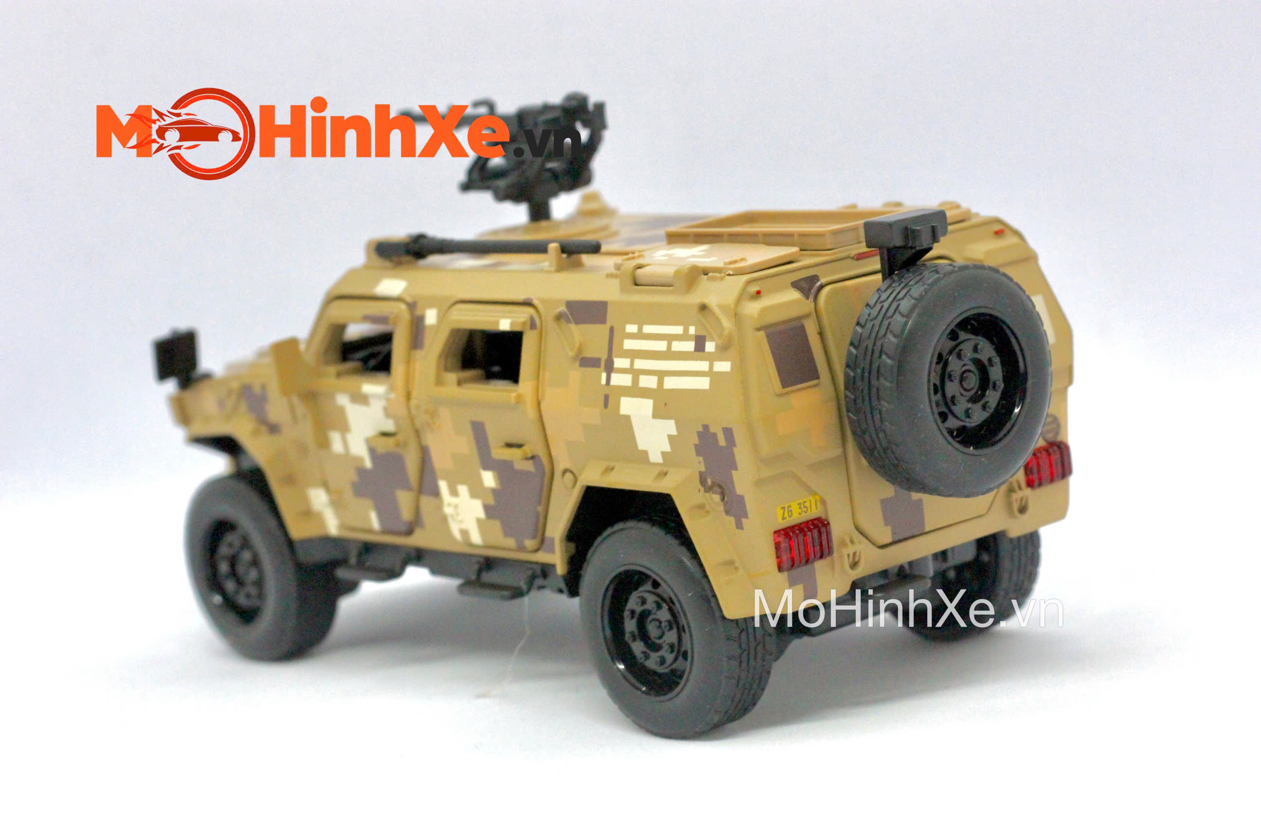 Mô hình xe Xe bọc thép Dongfeng CSK-182 1:32 CheZhi | MoHinhXe.vn