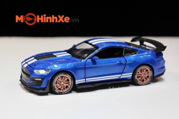 Mustang Shelby GT500 1:32 Newao