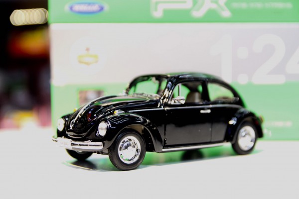 Volkswagen Beetle (Hard-Top) 1:24 Welly